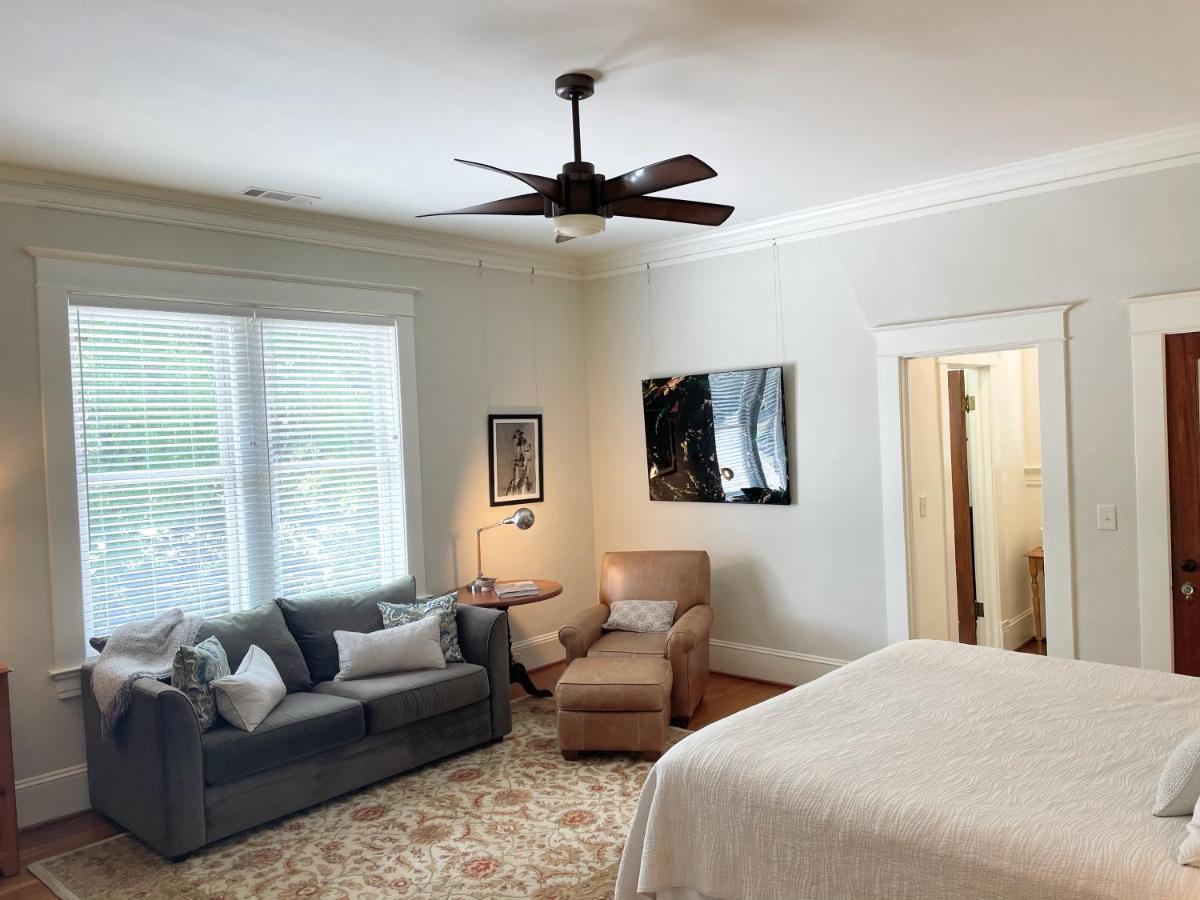 Gillen House Bed And Breakfast Maxeys エクステリア 写真