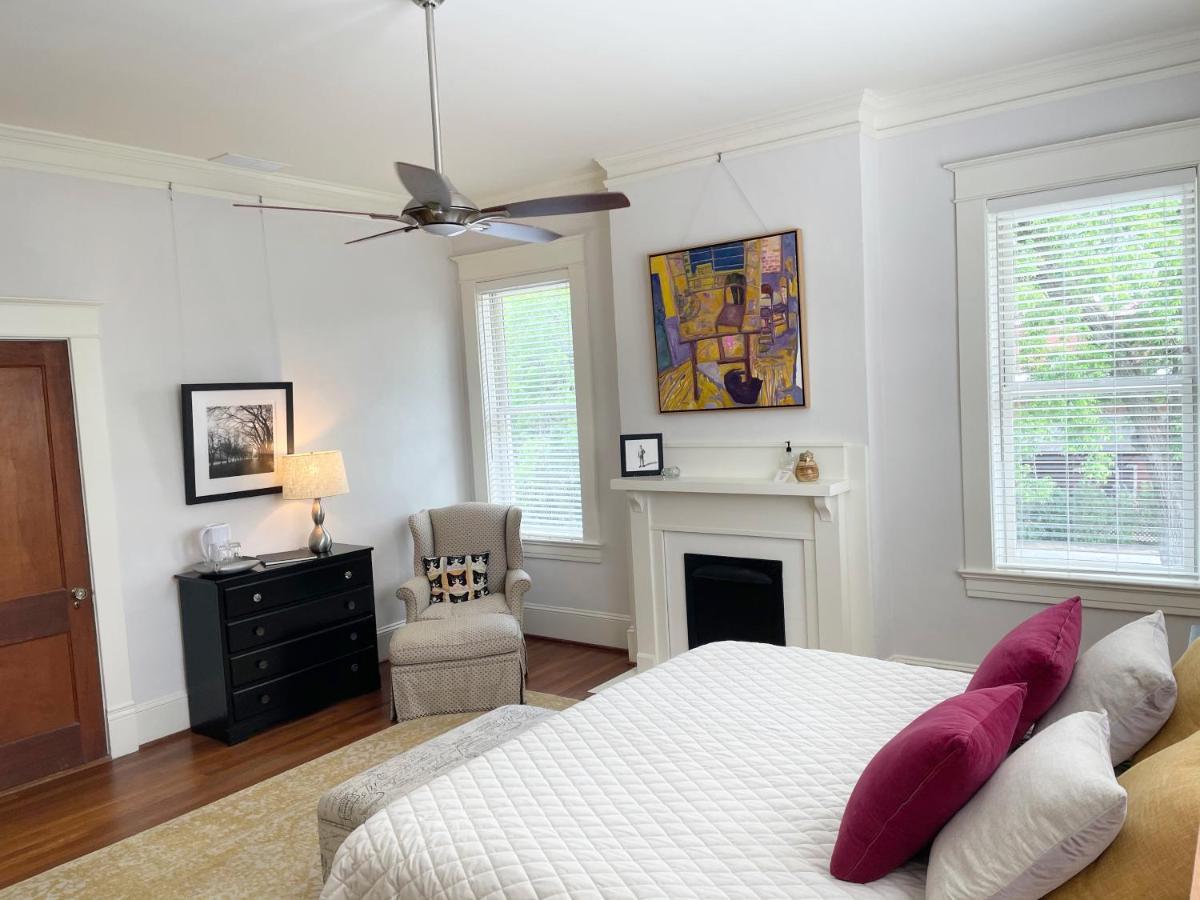 Gillen House Bed And Breakfast Maxeys エクステリア 写真