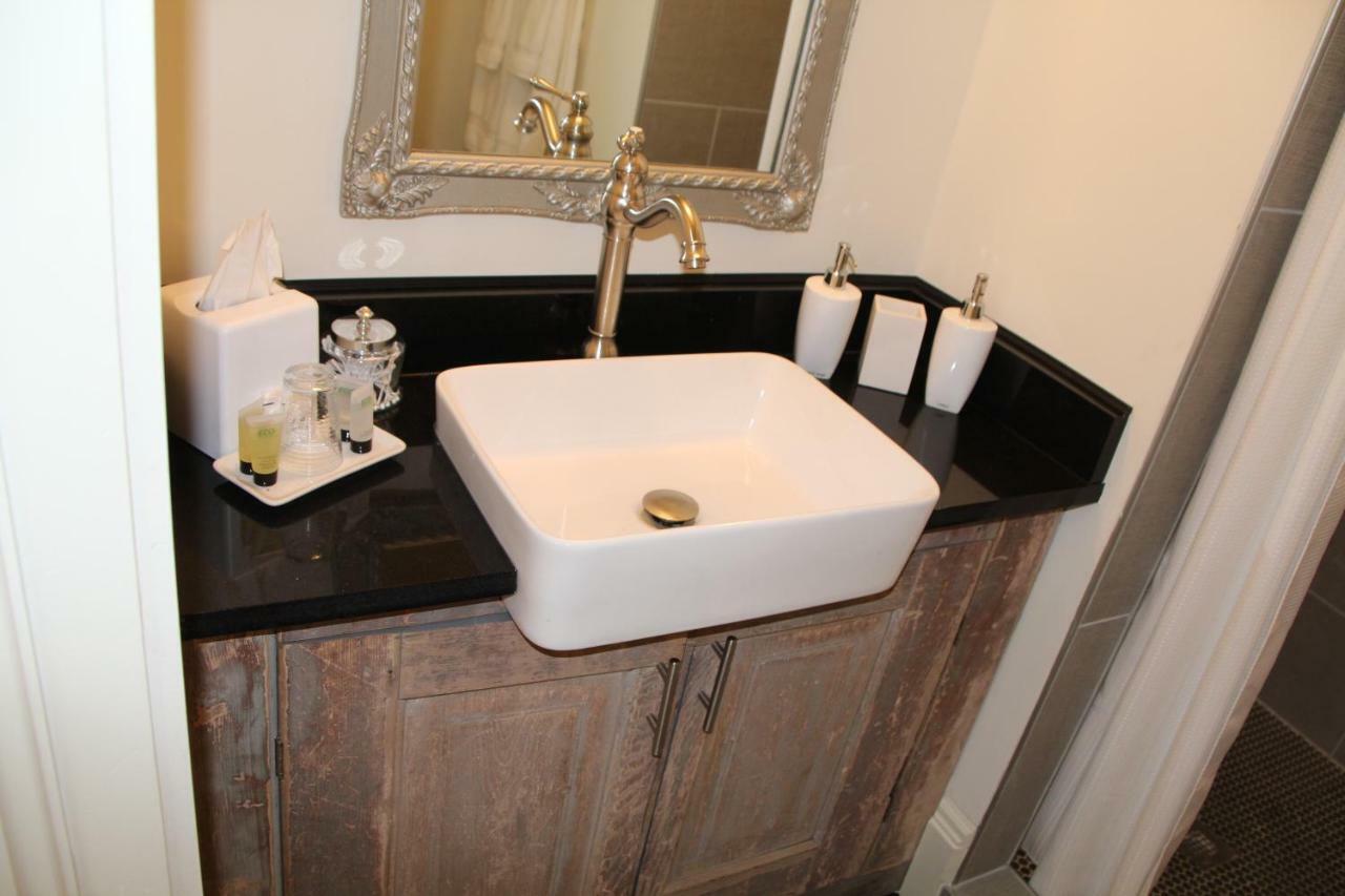 Gillen House Bed And Breakfast Maxeys エクステリア 写真